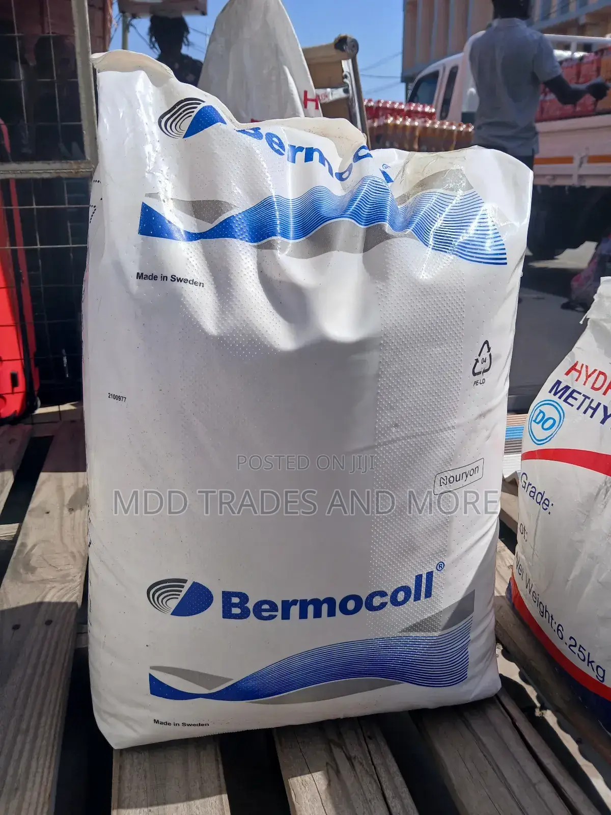 Bermacoll -Tiling Chemical