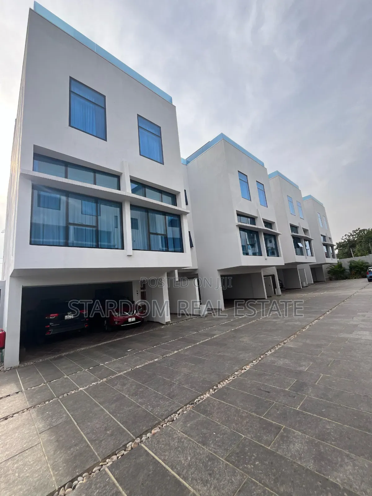 Furnished 4bdrm Townhouse / Terrace in East Legon for rent