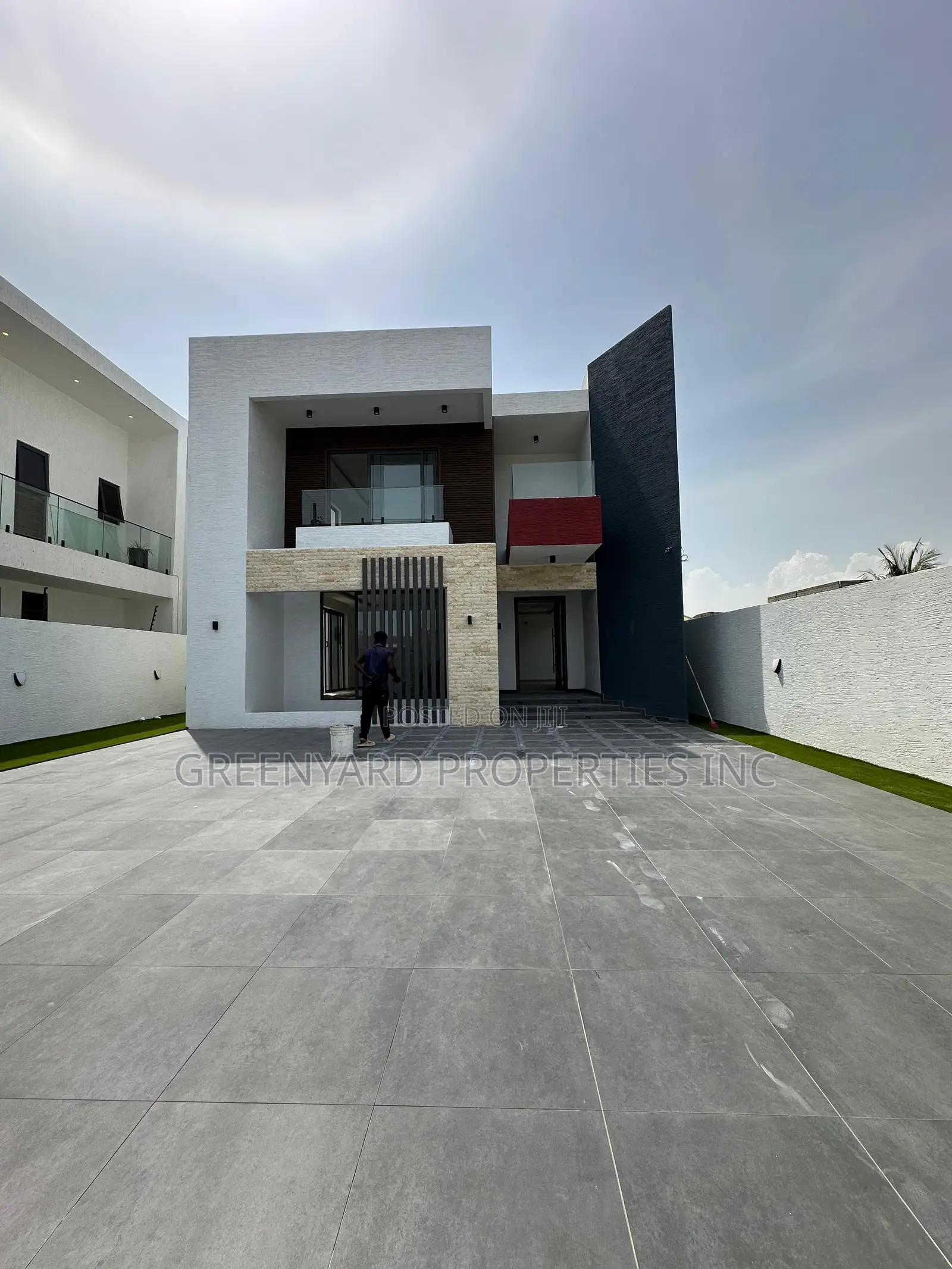 5bdrm House in Spintex for sale