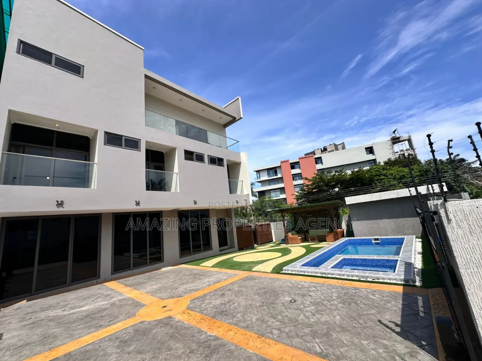 5bdrm House in Labone for rent