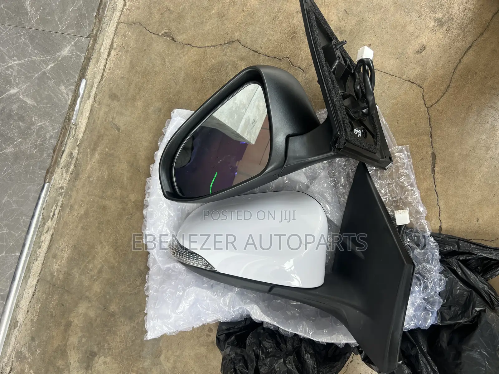 Corolla Driving Mirror With Lights 2014 2015 2016 2017 2018