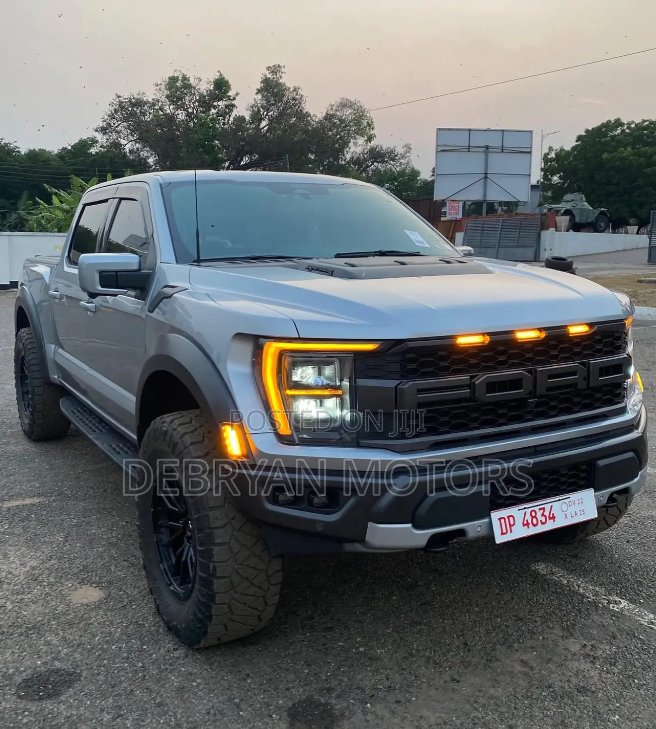 Ford F-150 Raptor 2023 Silver