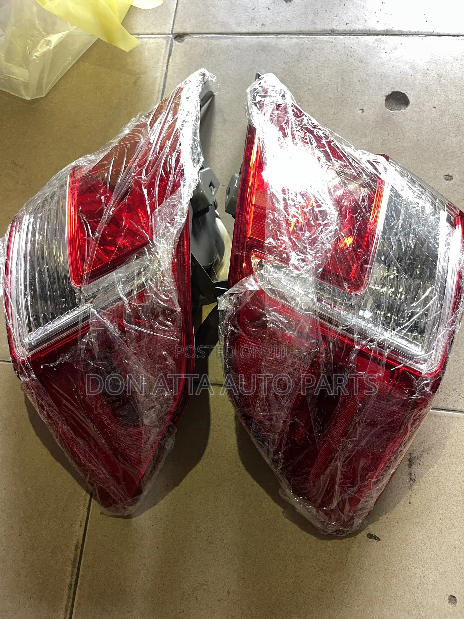 Toyota Camry Spider 2012-14 Tail Light