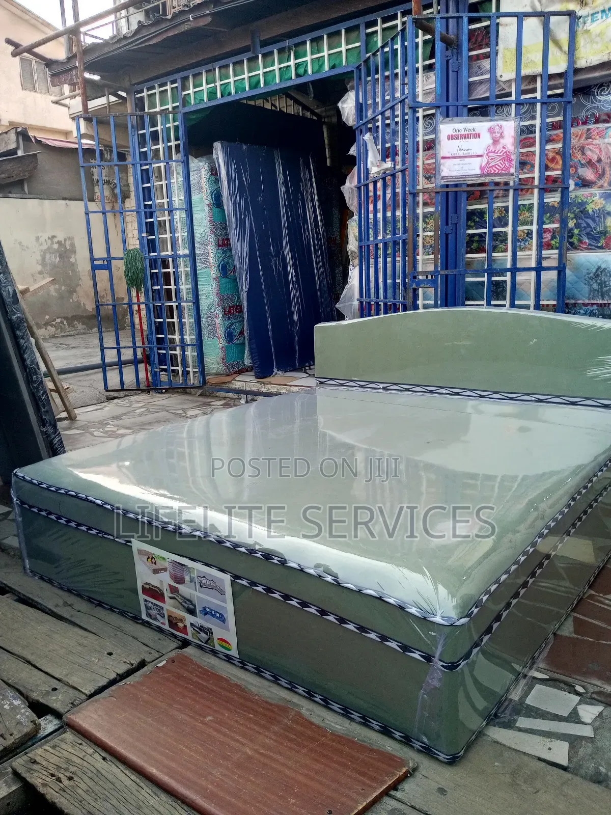 Bed Foam Already Inbuilt (Queen Size)
