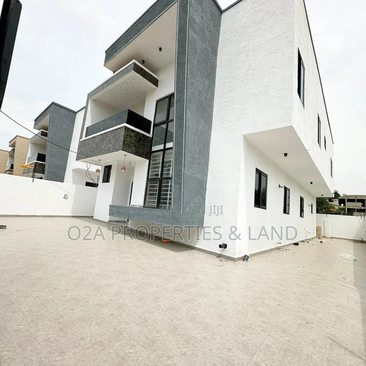 4bdrm House in Lashibi Spintex, Sakumono for sale