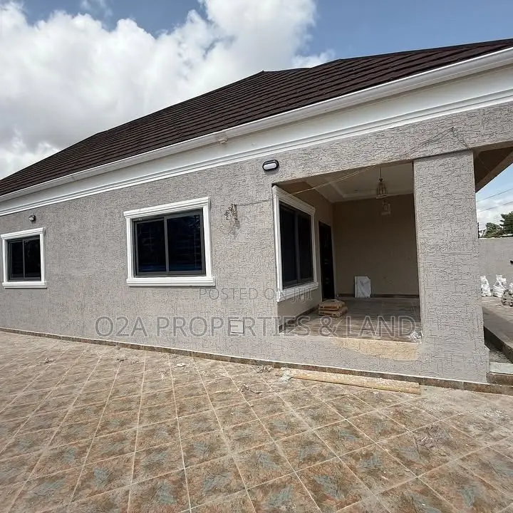 3bdrm House in Ablekuma Sonitra, Fan Milk for sale