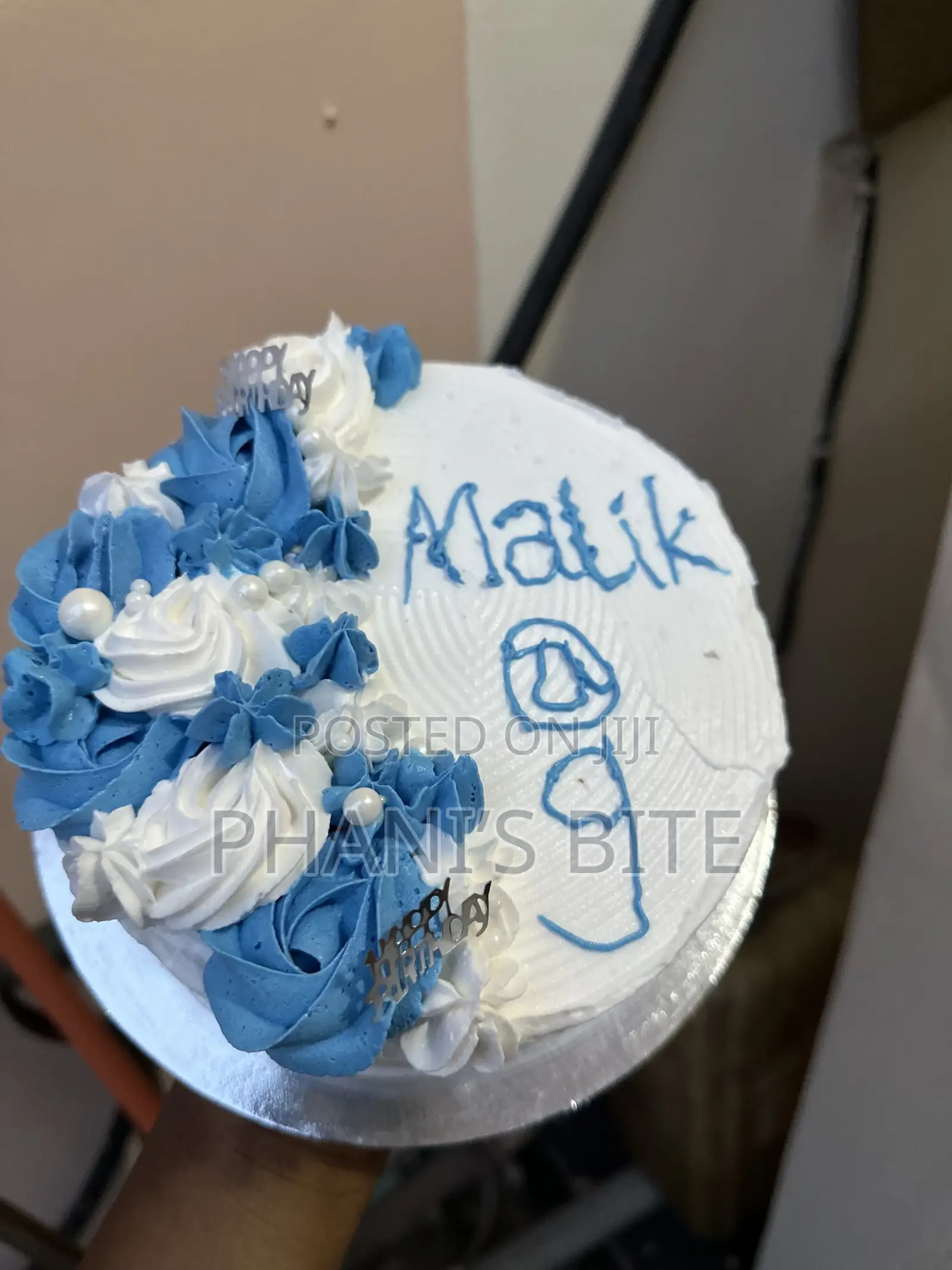 One Layer 6 Inch Chocolate Favor