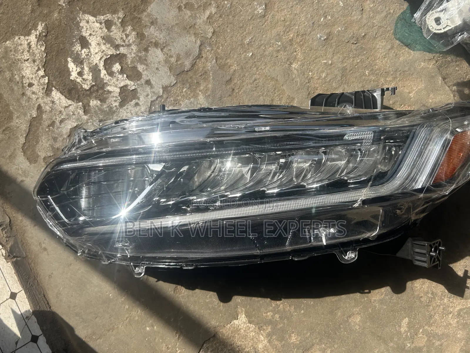 Honda Accord 2018 Headlights Half Led