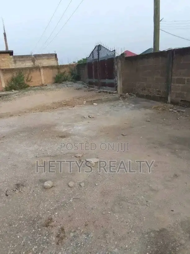 4bdrm House in Sapeiman, Amasaman for sale