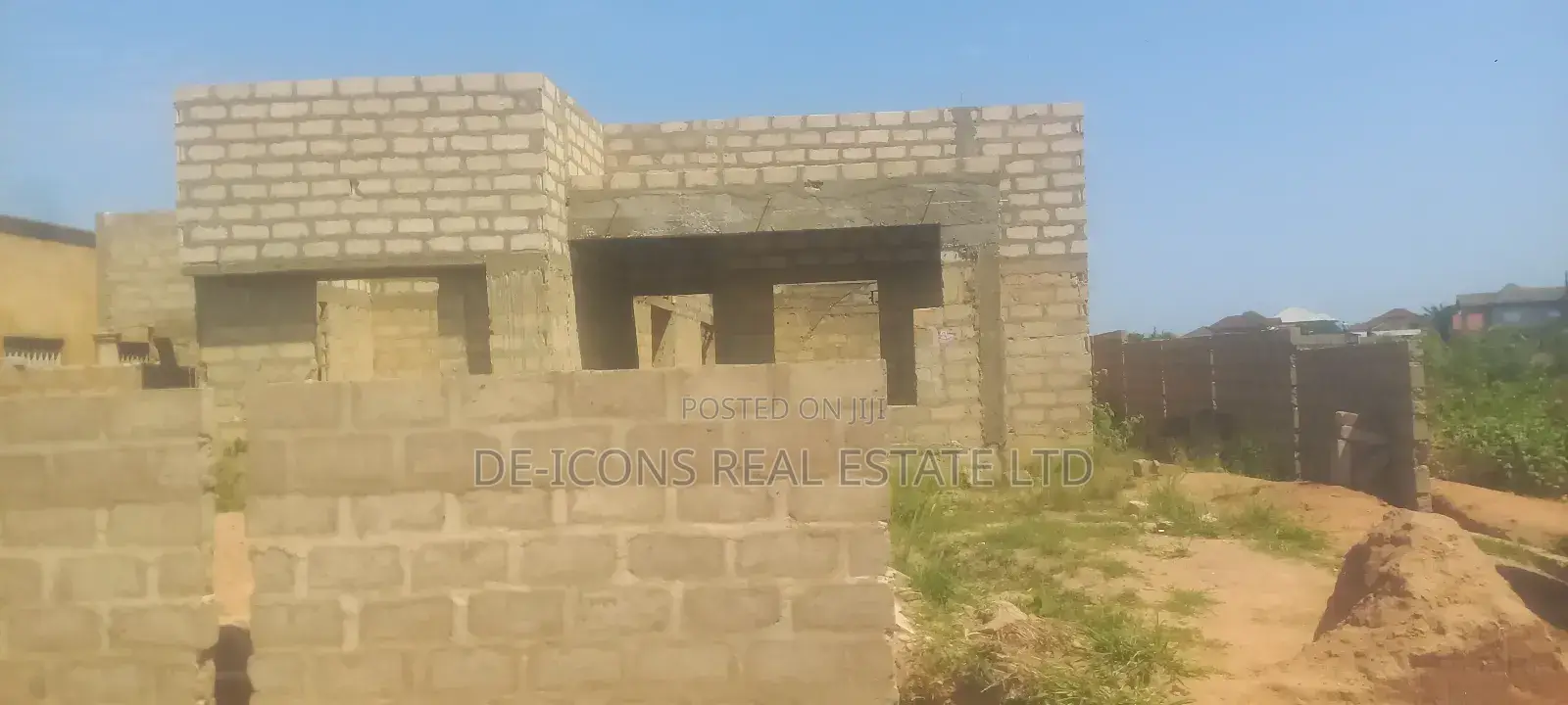 3bdrm Mansion in De-Icons Real Estate, Awutu Senya East Municipal