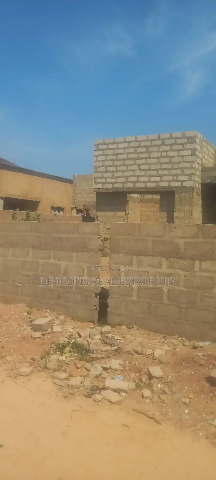 3bdrm Mansion in De-Icons Real Estate, Awutu Senya East Municipal