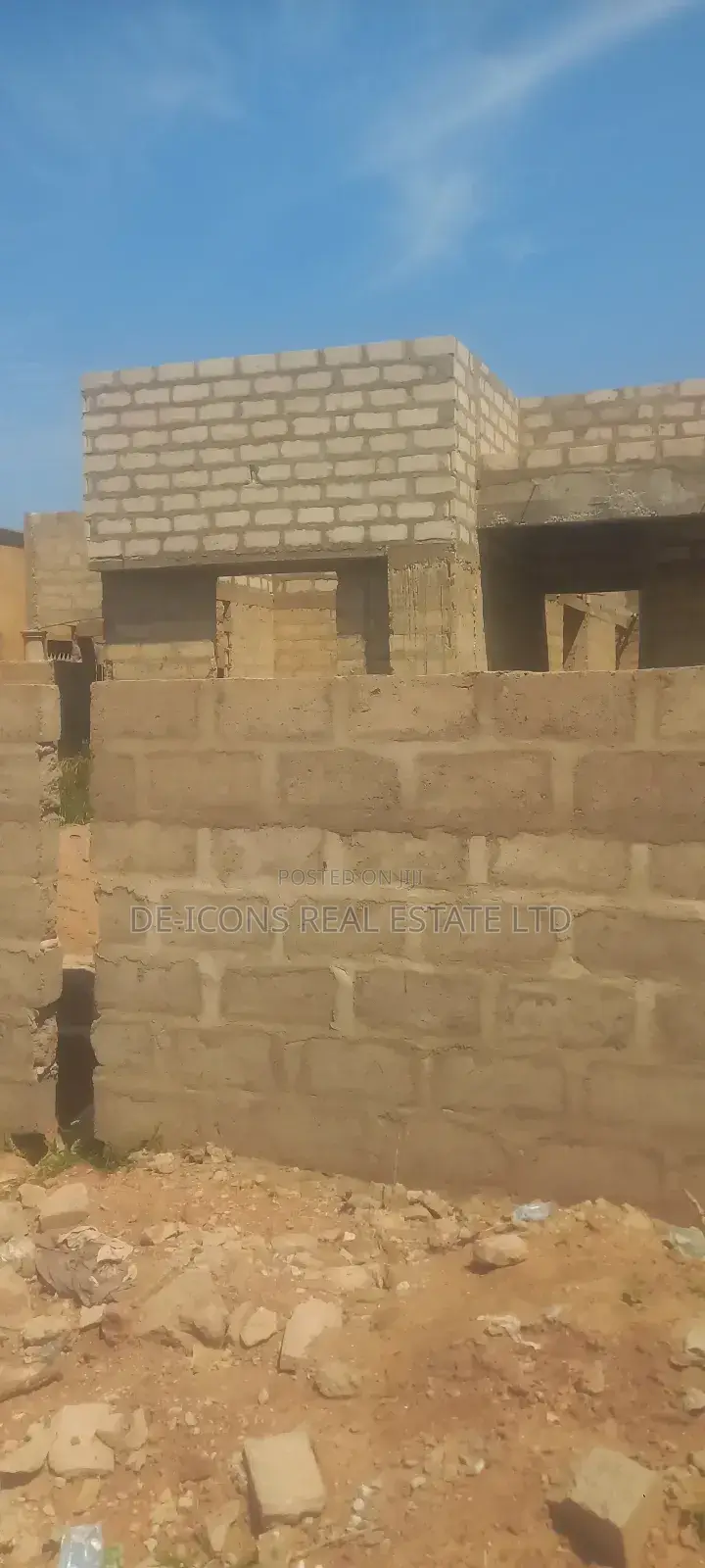 3bdrm Mansion in De-Icons Real Estate, Awutu Senya East Municipal