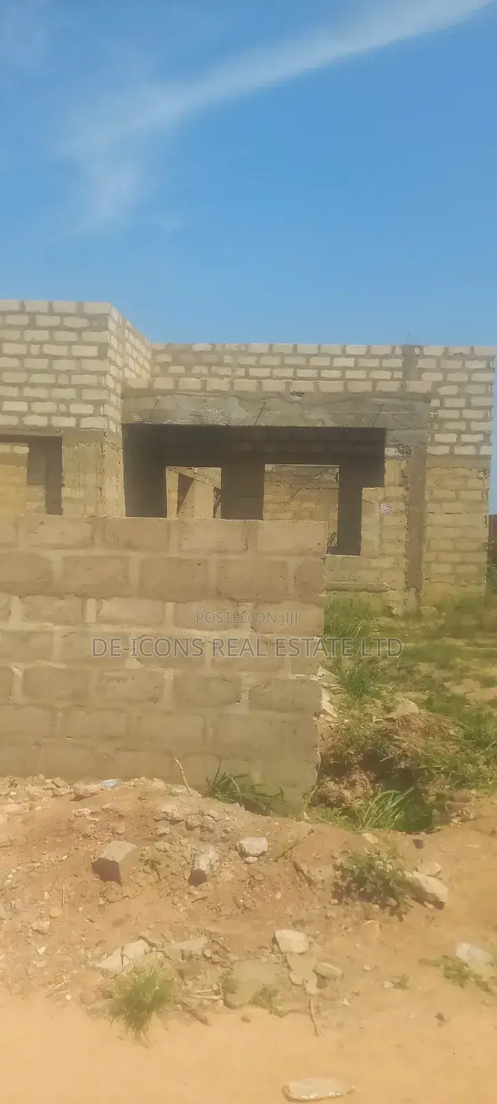 3bdrm Mansion in De-Icons Real Estate, Awutu Senya East Municipal