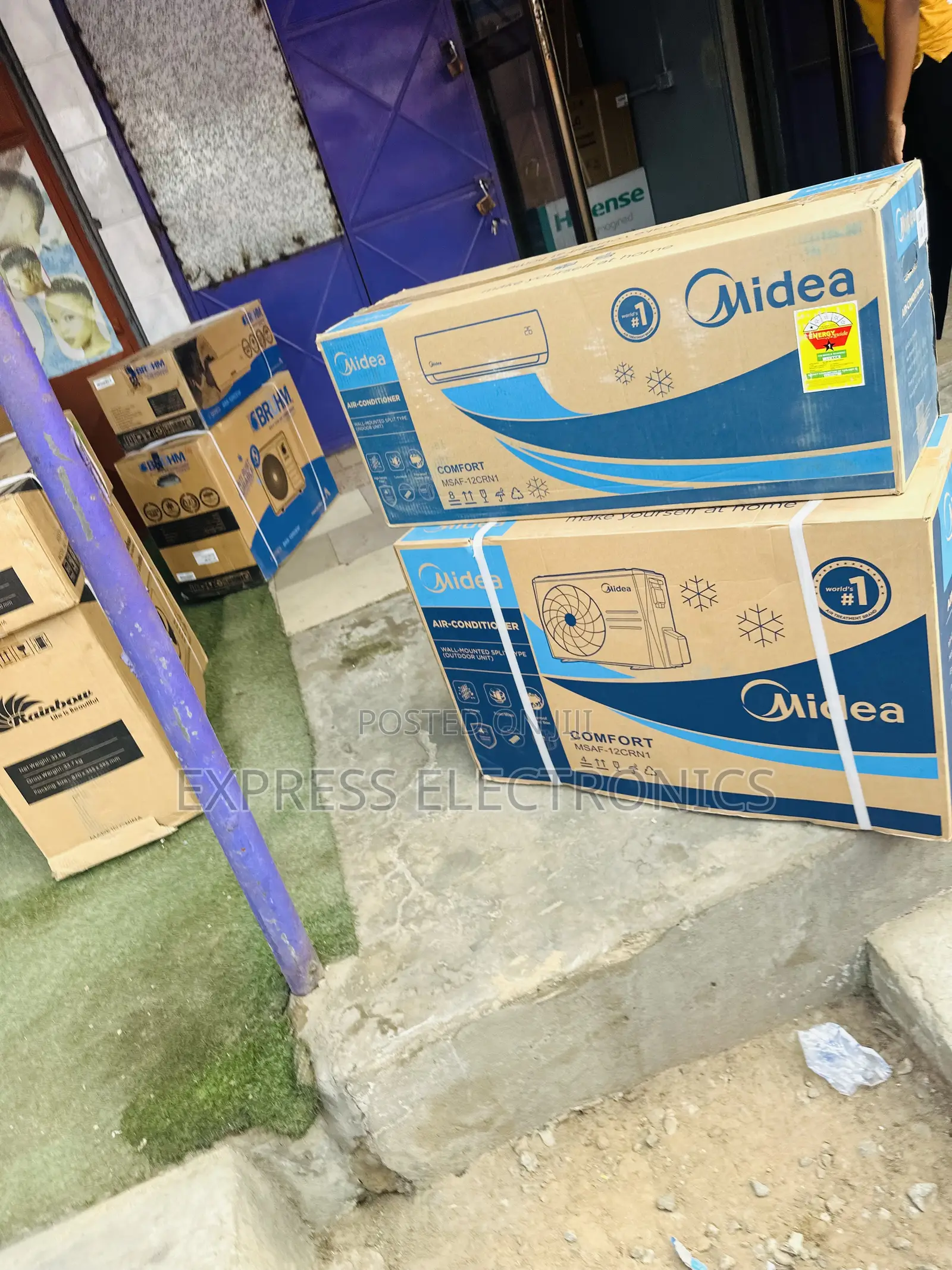 Two Directional Air Throw Split R410 Midea 1.5hp Ac