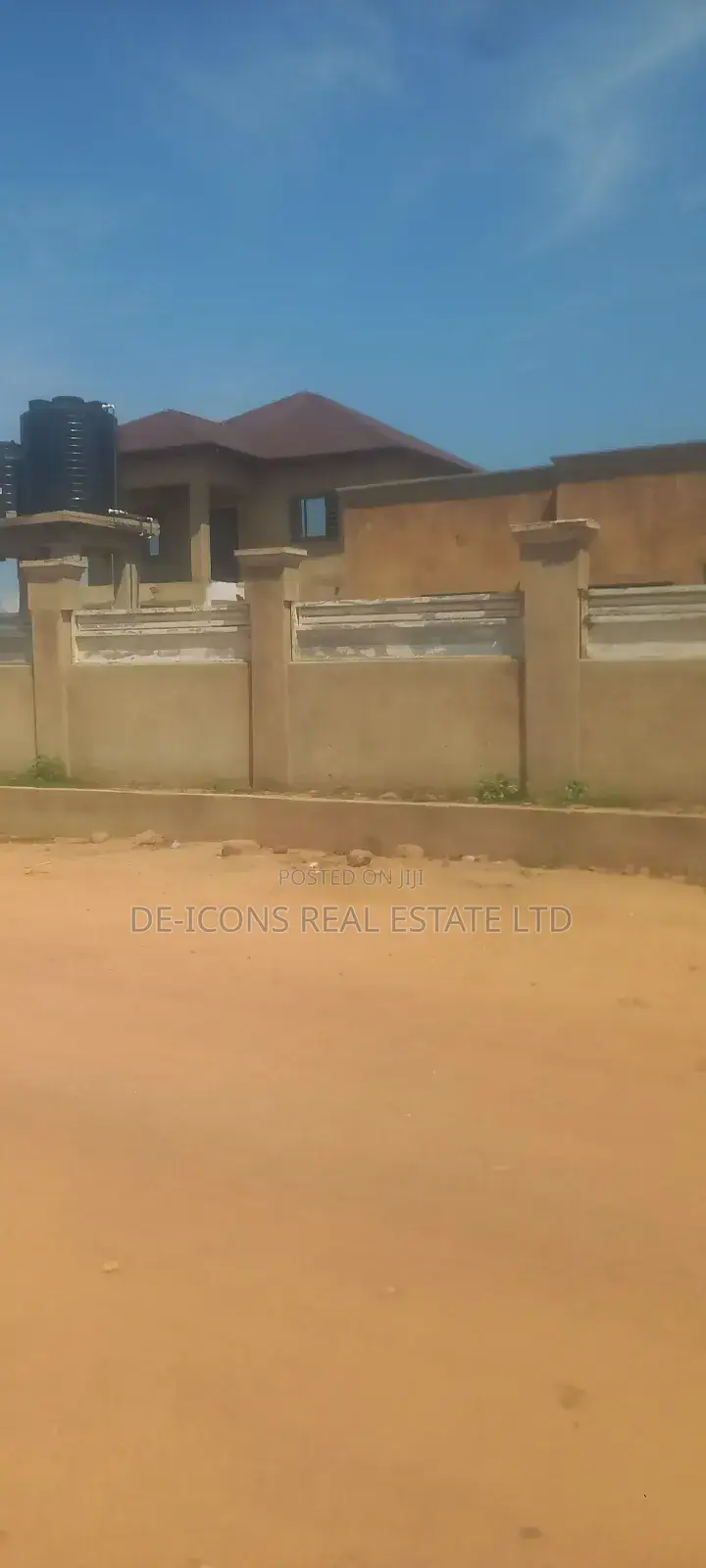 3bdrm Mansion in De-Icons Real Estate, Awutu Senya East Municipal