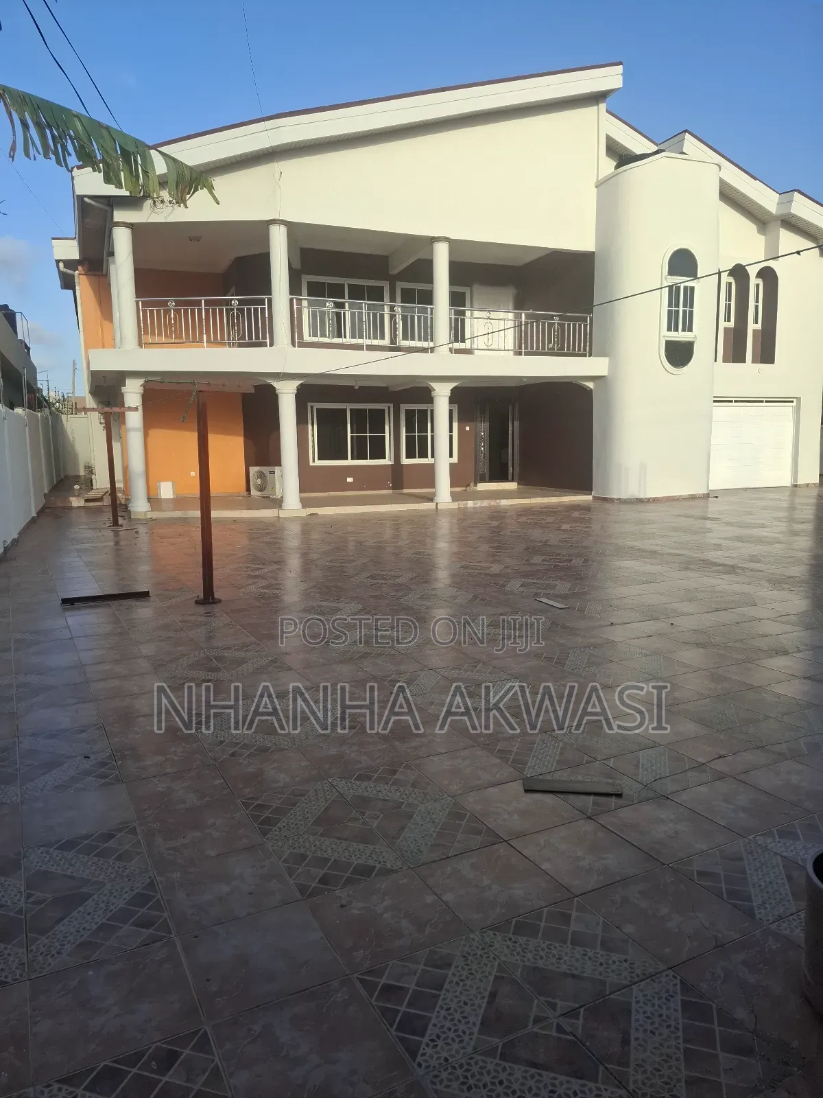 6bdrm House in Teme Community 11, Tema Metropolitan for sale