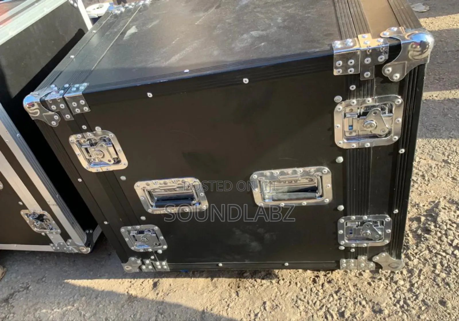 All Black Amplifier Rack (10u)