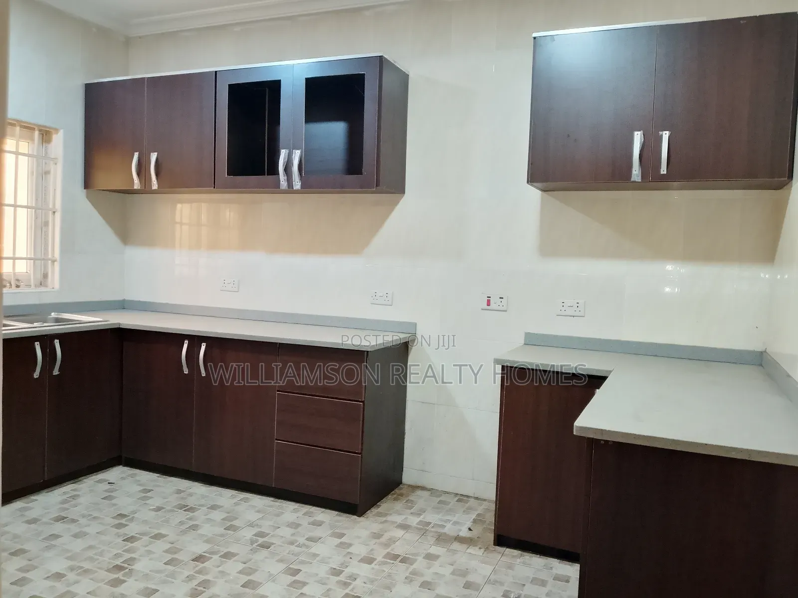 3bdrm Apartment in Main Spintex Road for rent