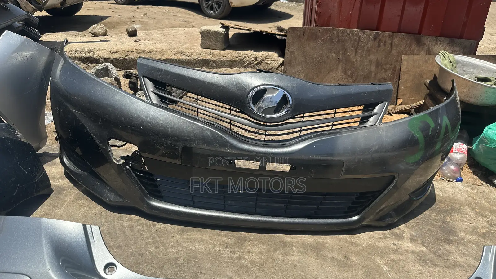 Toyota Vitz Bumper 2010,2011,2012,2013,2014,2015