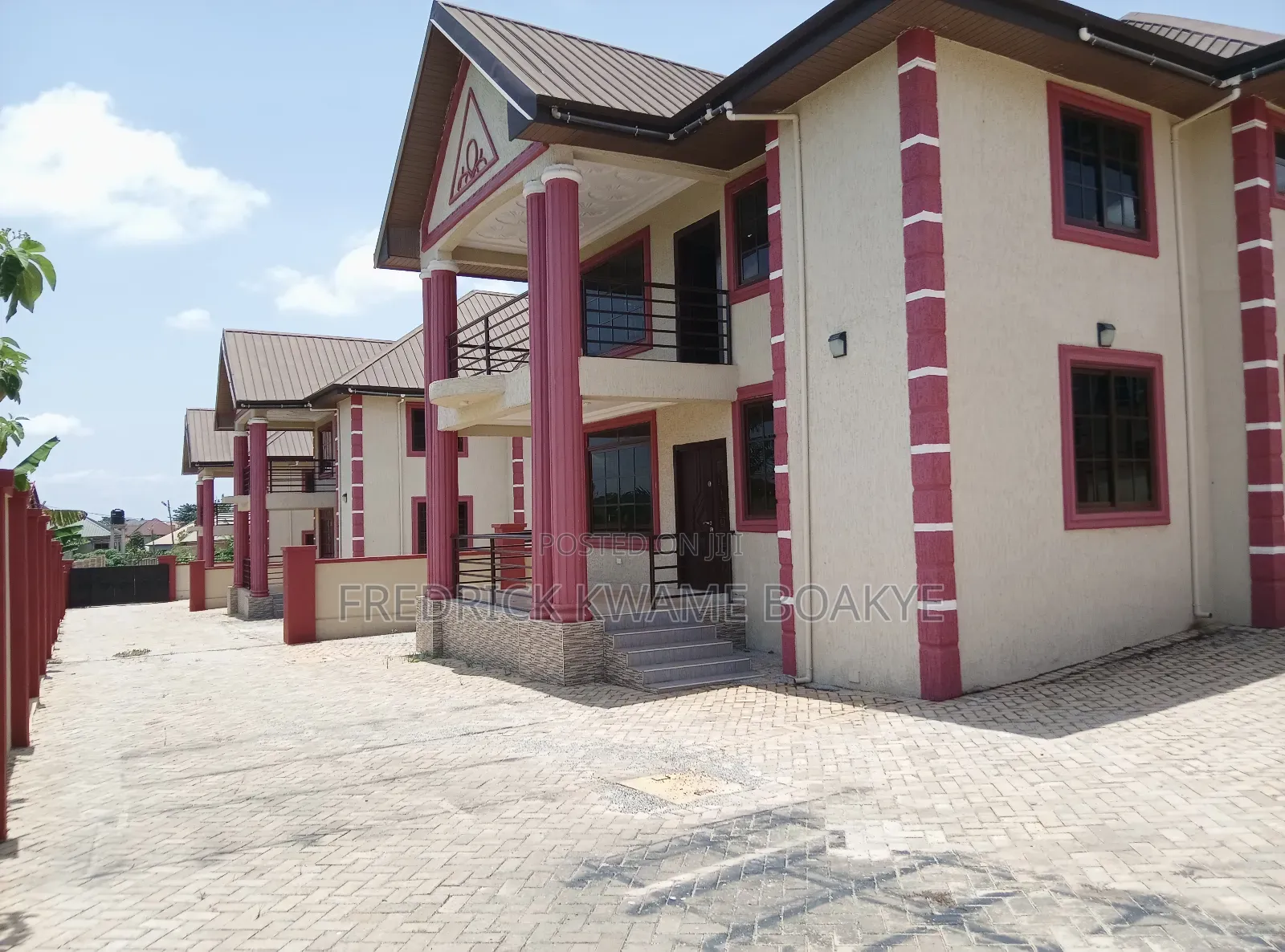 6bdrm House in Brother K Estate, Kumasi Metropolitan for sale