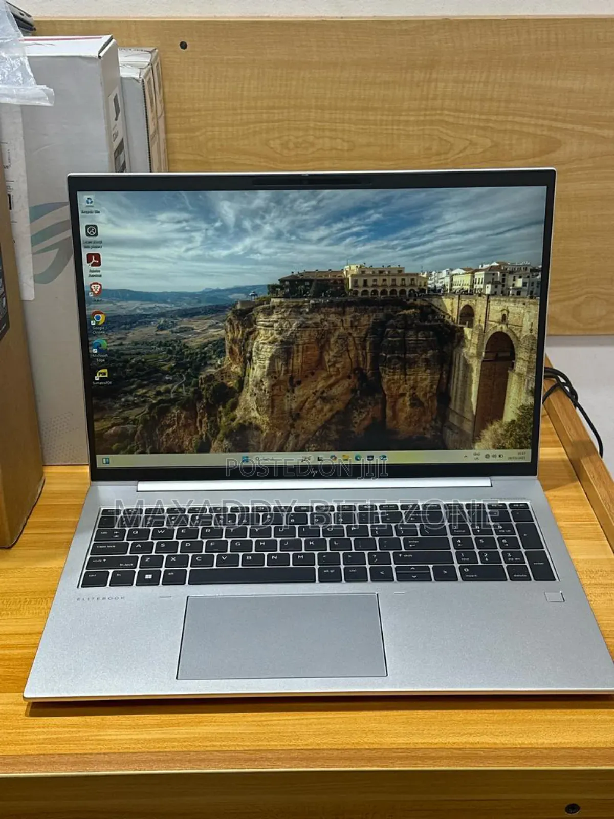 New Laptop HP EliteBook 860 G10 32GB AMD Ryzen 7 SSD 1T