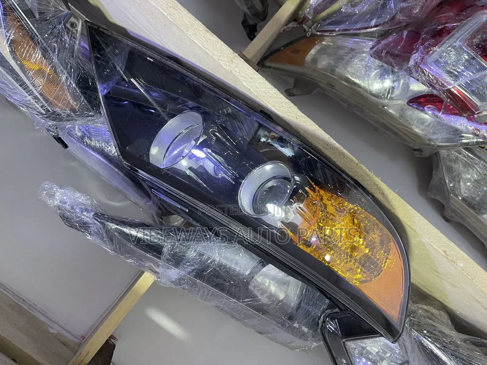 Kia Sorento 2012 Headlight Used