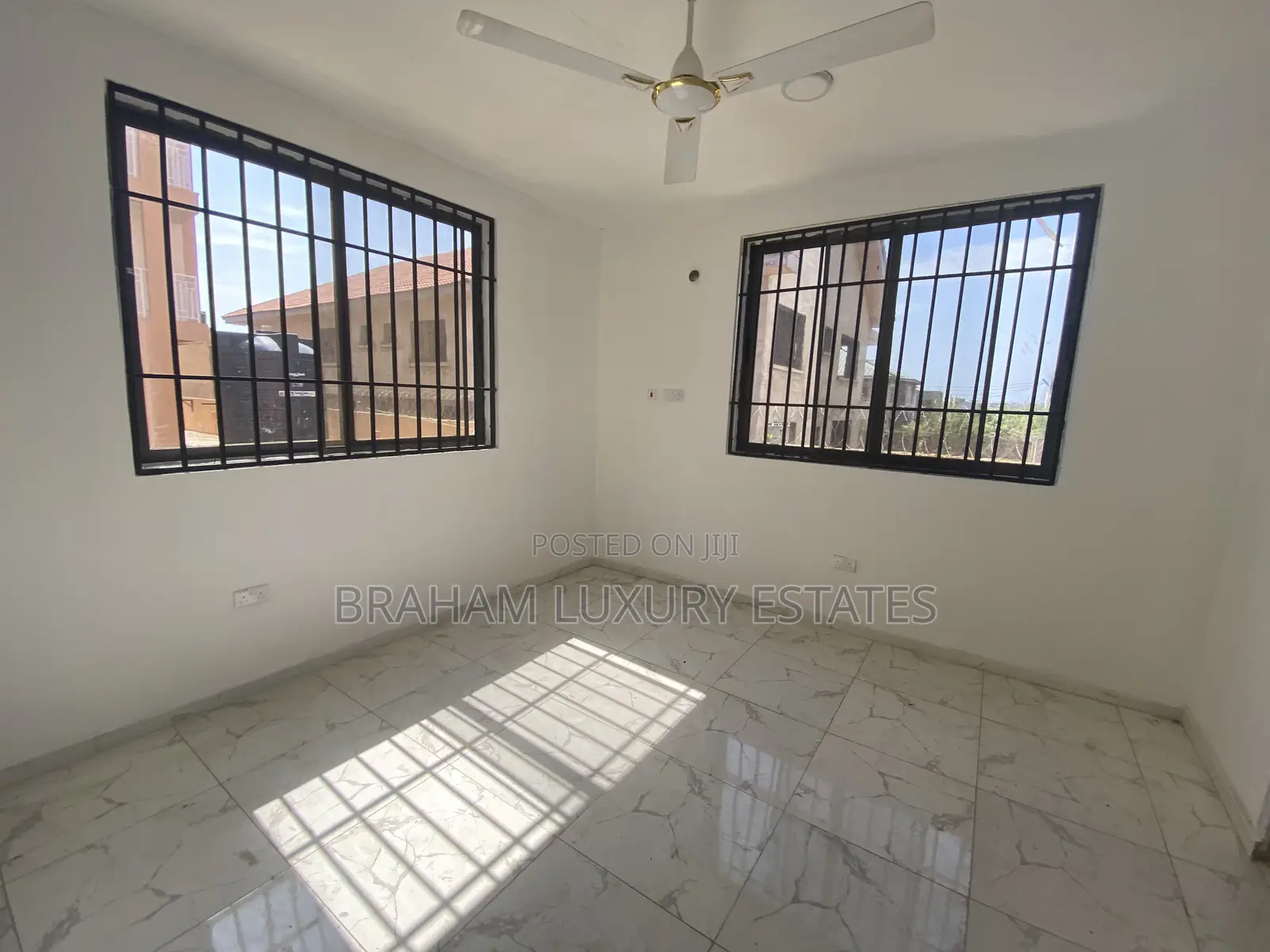 3bdrm Apartment in Braham Luxury, Sakumono for rent