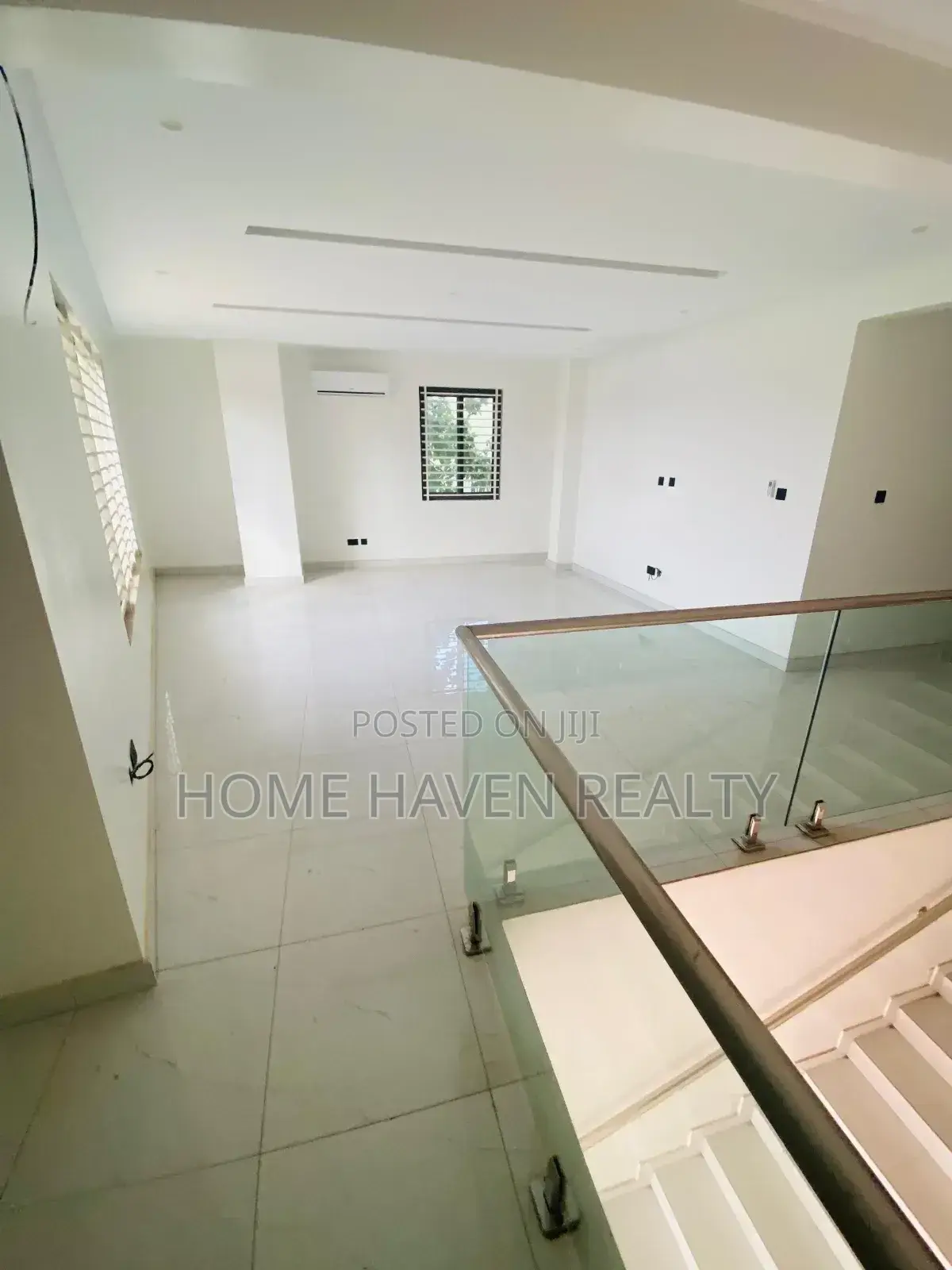 5bdrm House in Dzorwulu for sale