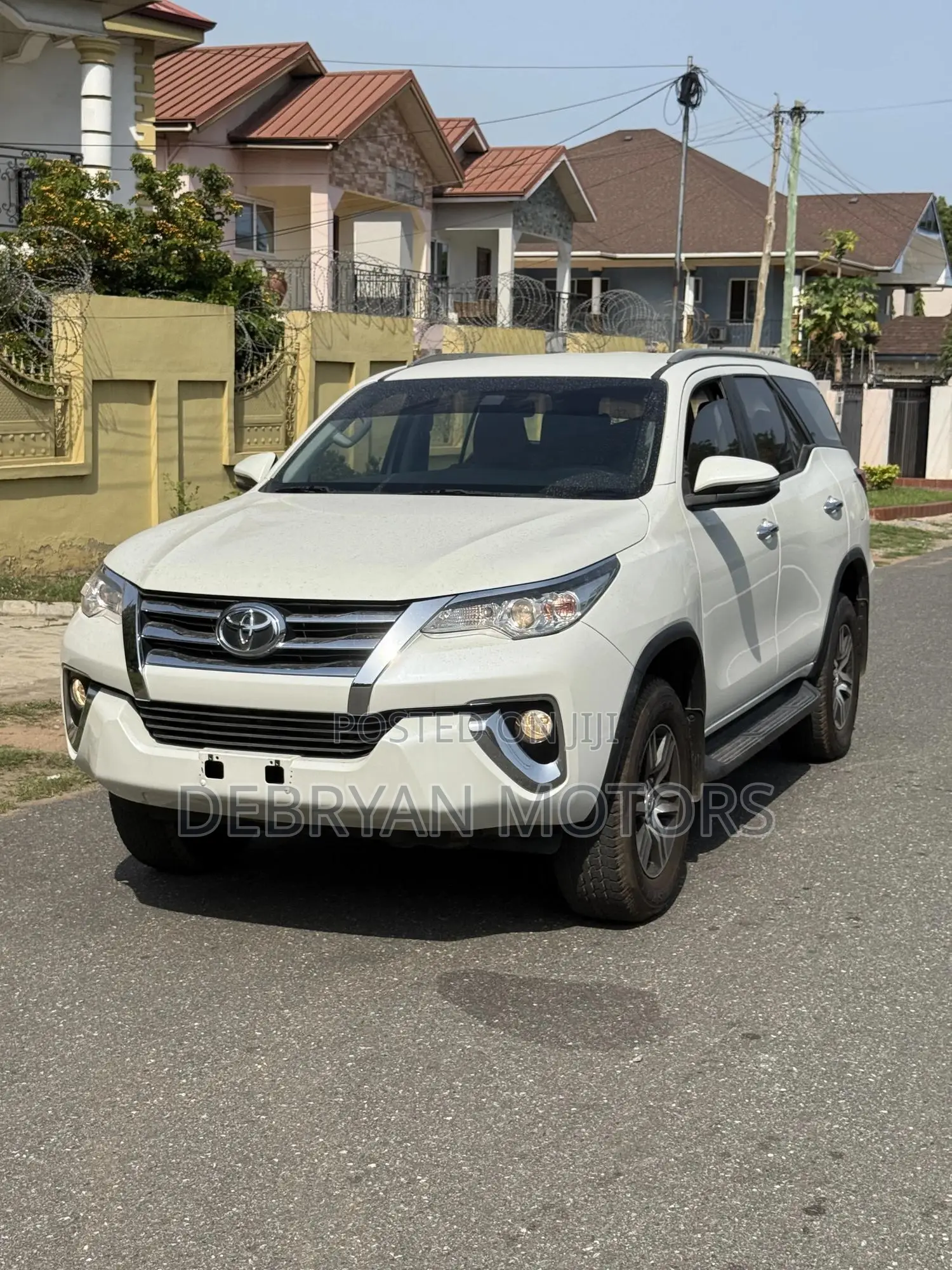 Toyota Fortuner 2.7 AWD 2019 White