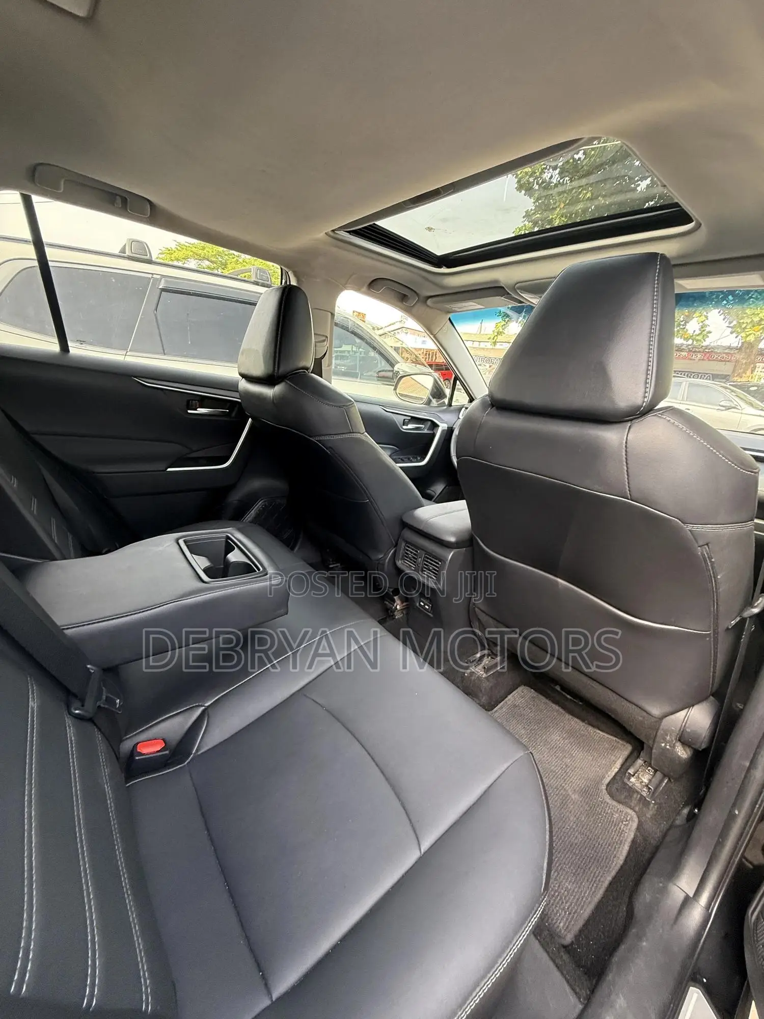 Toyota RAV4 XLE Premium 2022 Black