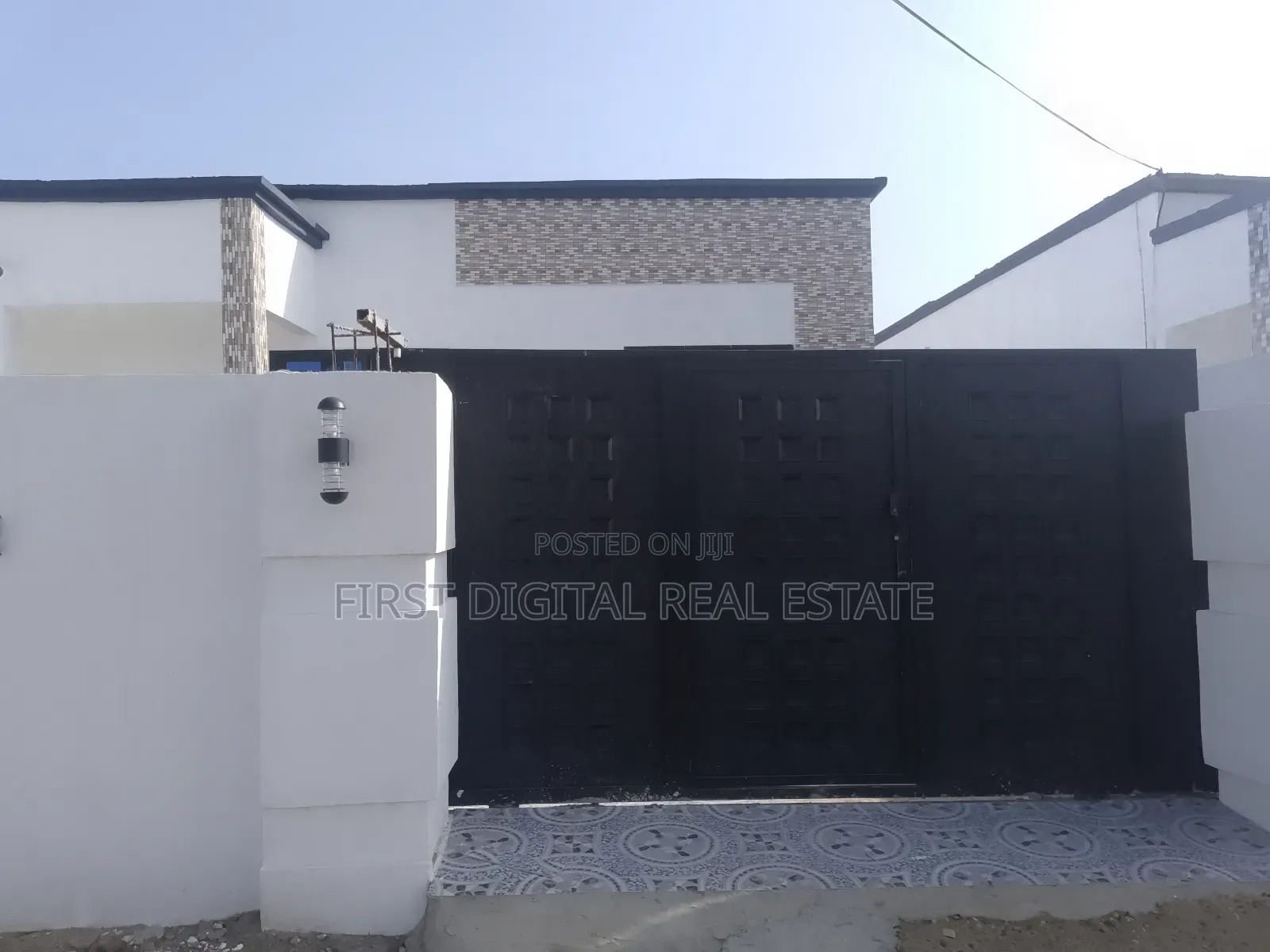 3bdrm House in First Digital Real, Awutu Senya East Municipal for sale
