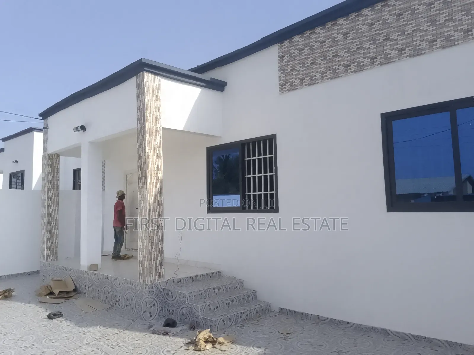 3bdrm House in First Digital Real, Awutu Senya East Municipal for sale