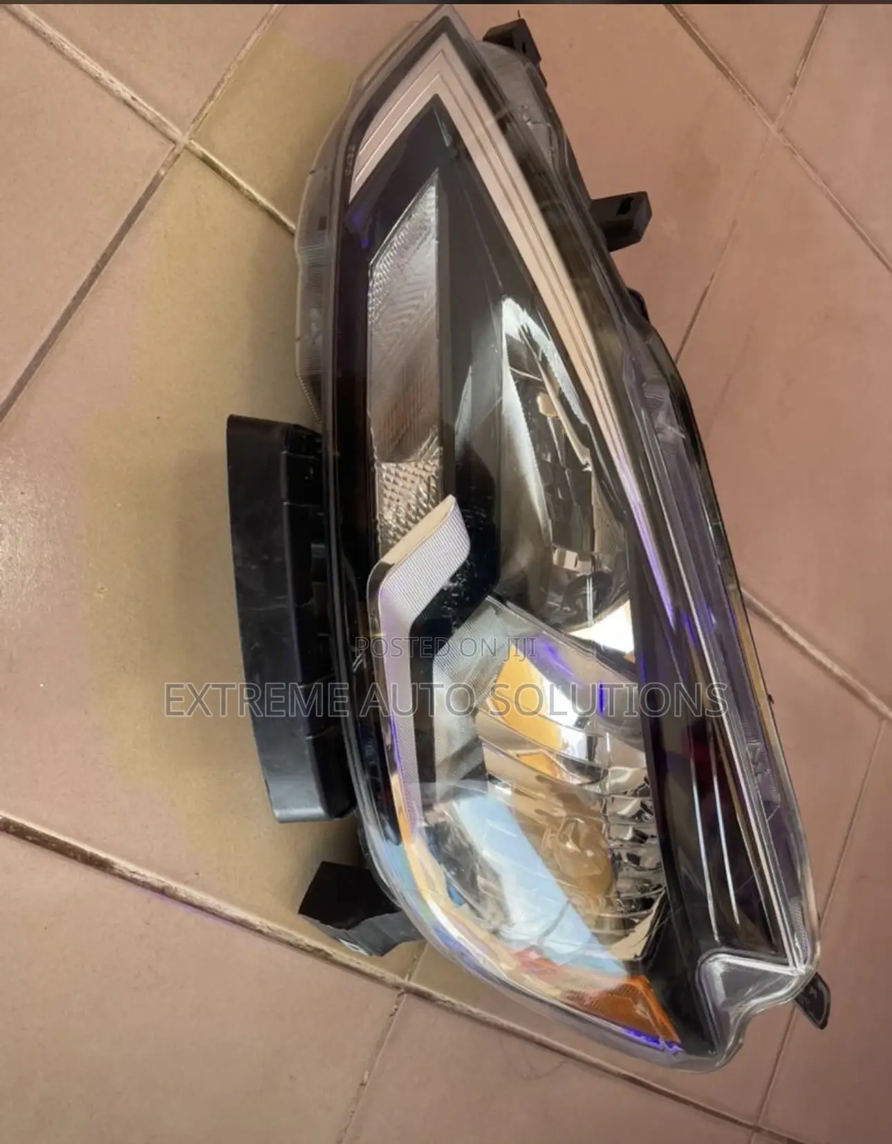 Nissan Sentra 2016 Headlight