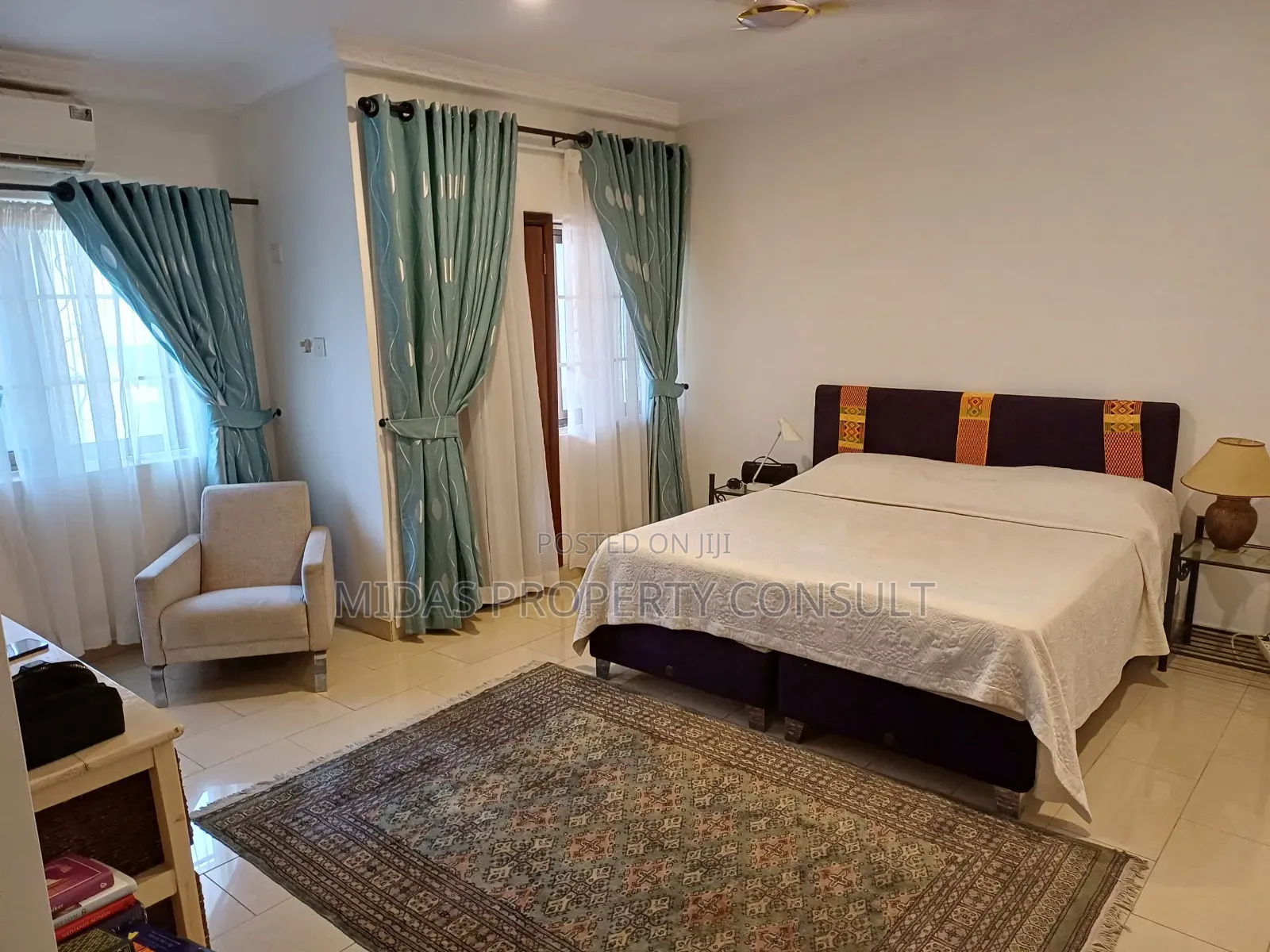 6bdrm House in East Airport Palace, Spintex for sale