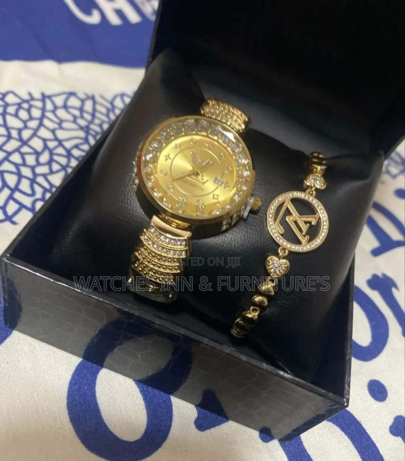 Anti Fade Louis Vuitton Branded Ladies Watch With Bracelet