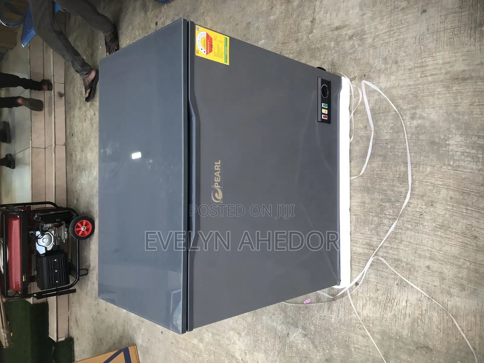 Glass Top Pearl Chest Freezer 188 Liters Available as Seen