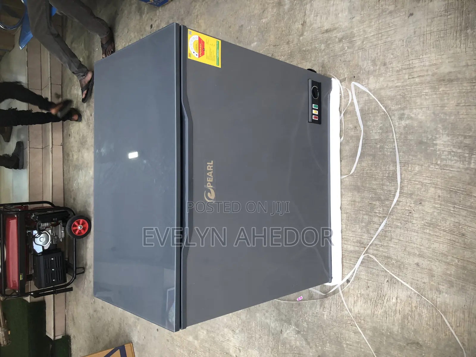 Glass Top Pearl Chest Freezer 188 Liters Available as Seen