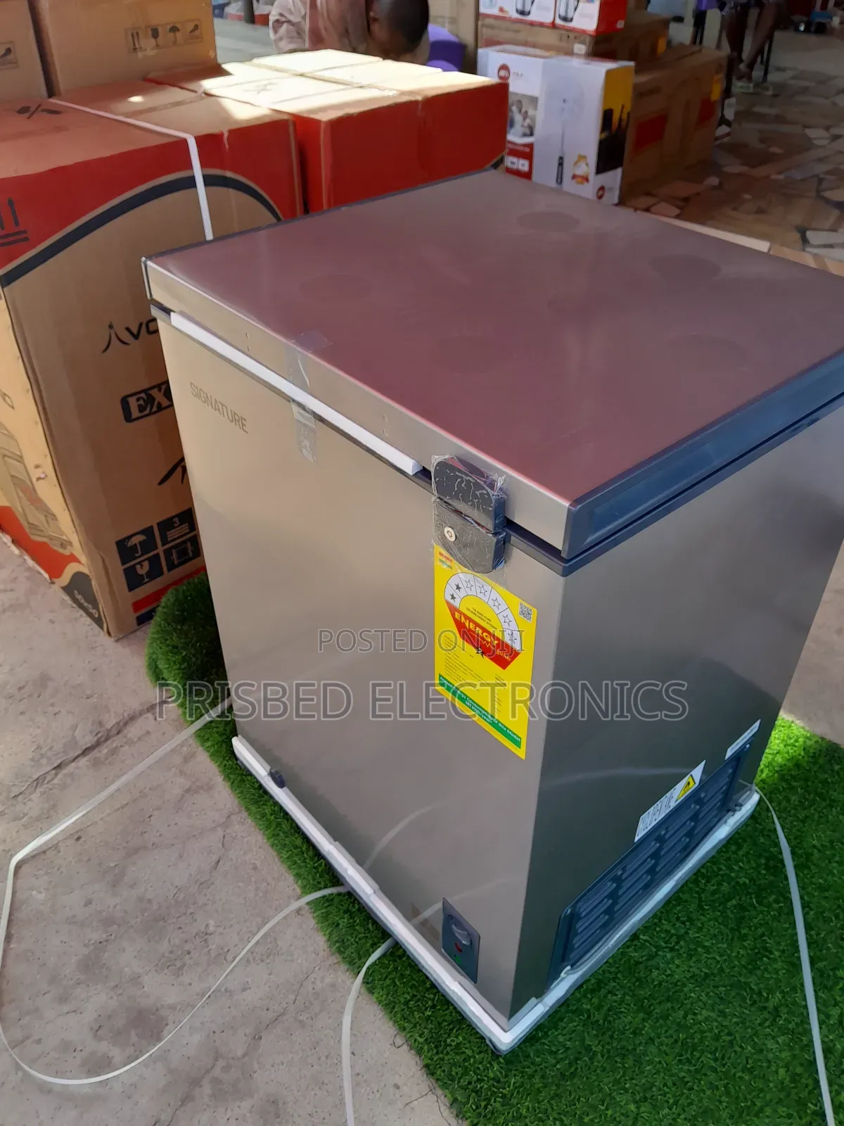 Signature Durable Chest Freezer 137 Litres