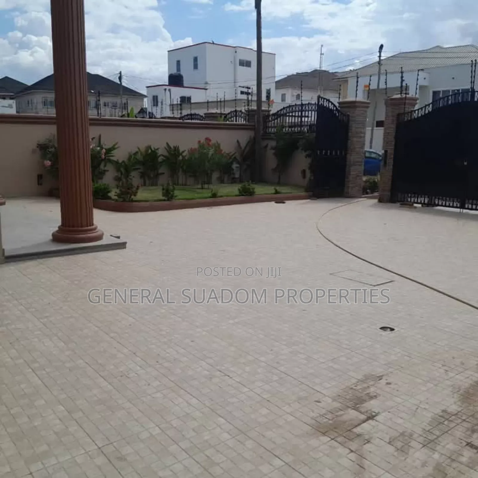 4bdrm Duplex in Suadom Properties, Tseaddo for rent