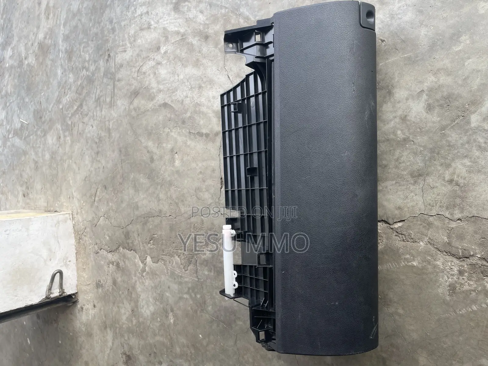 Toyota Camry Spider Letter Box