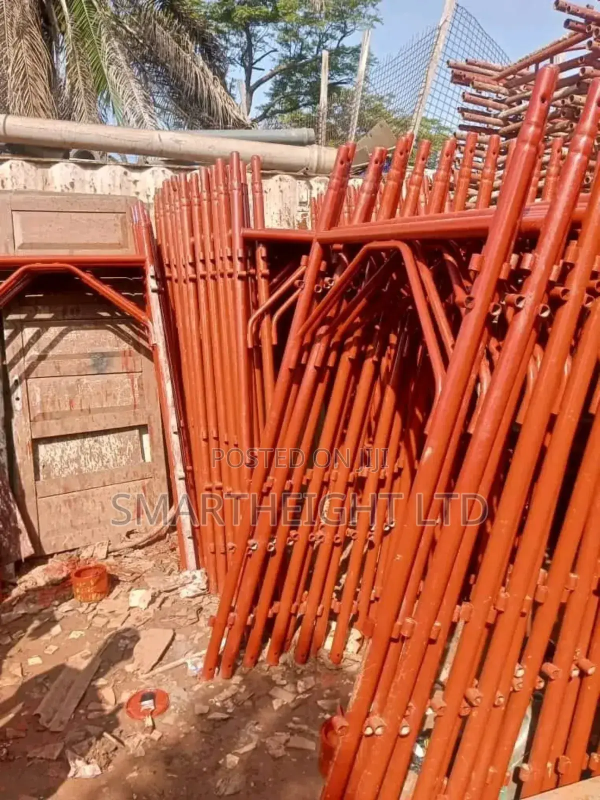 Italian Scaffolds With Plates