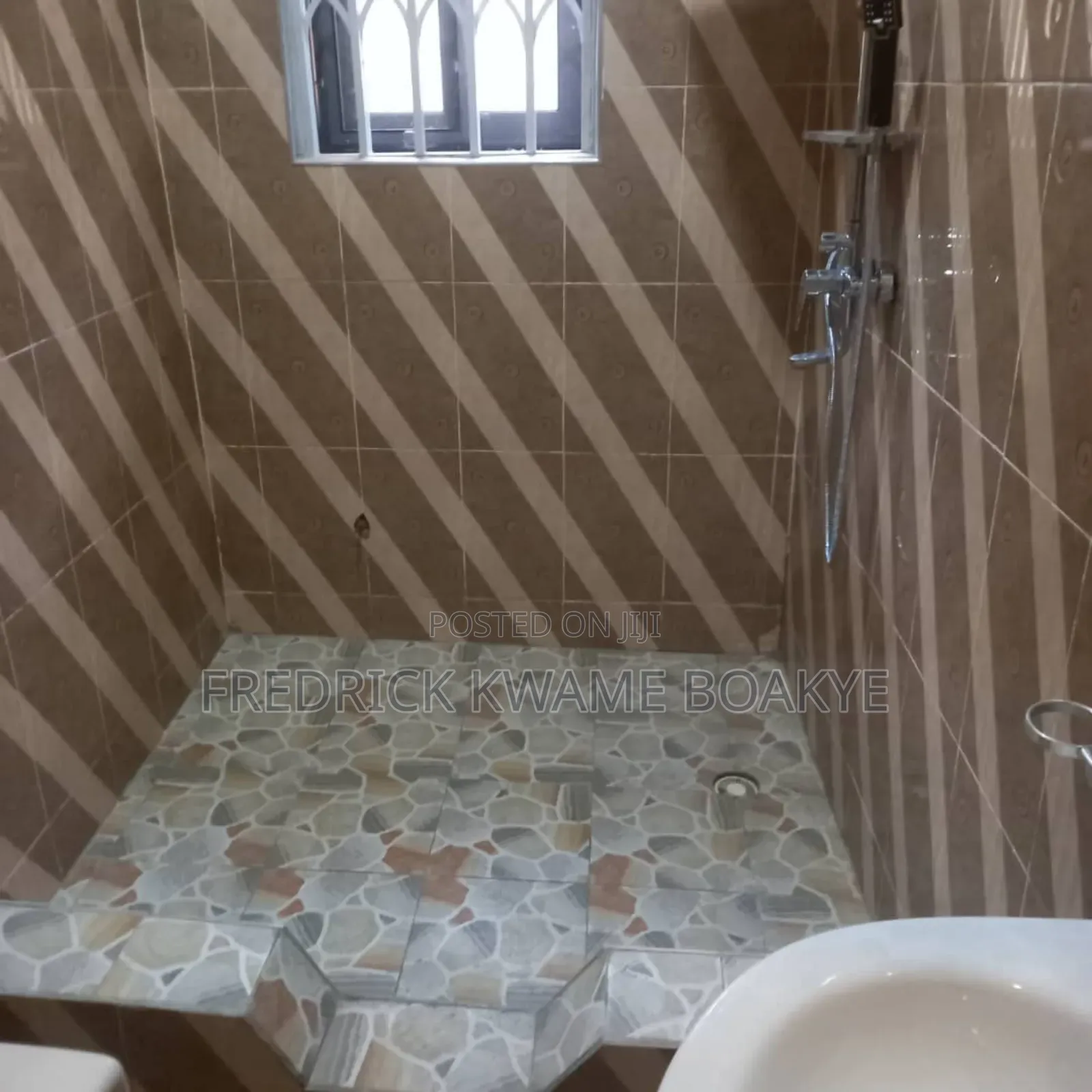 2bdrm Apartment in Brother K Estate, Kumasi Metropolitan for rent