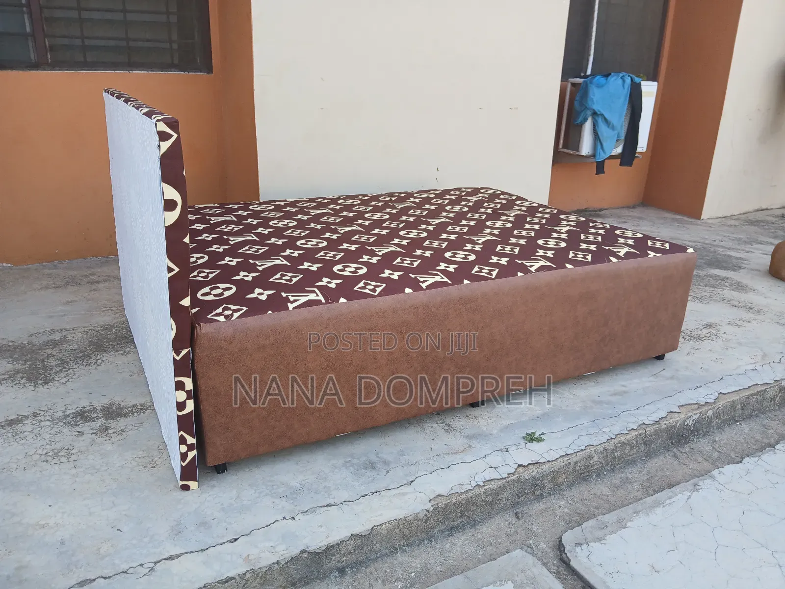 Brown on Brown Lv Bed