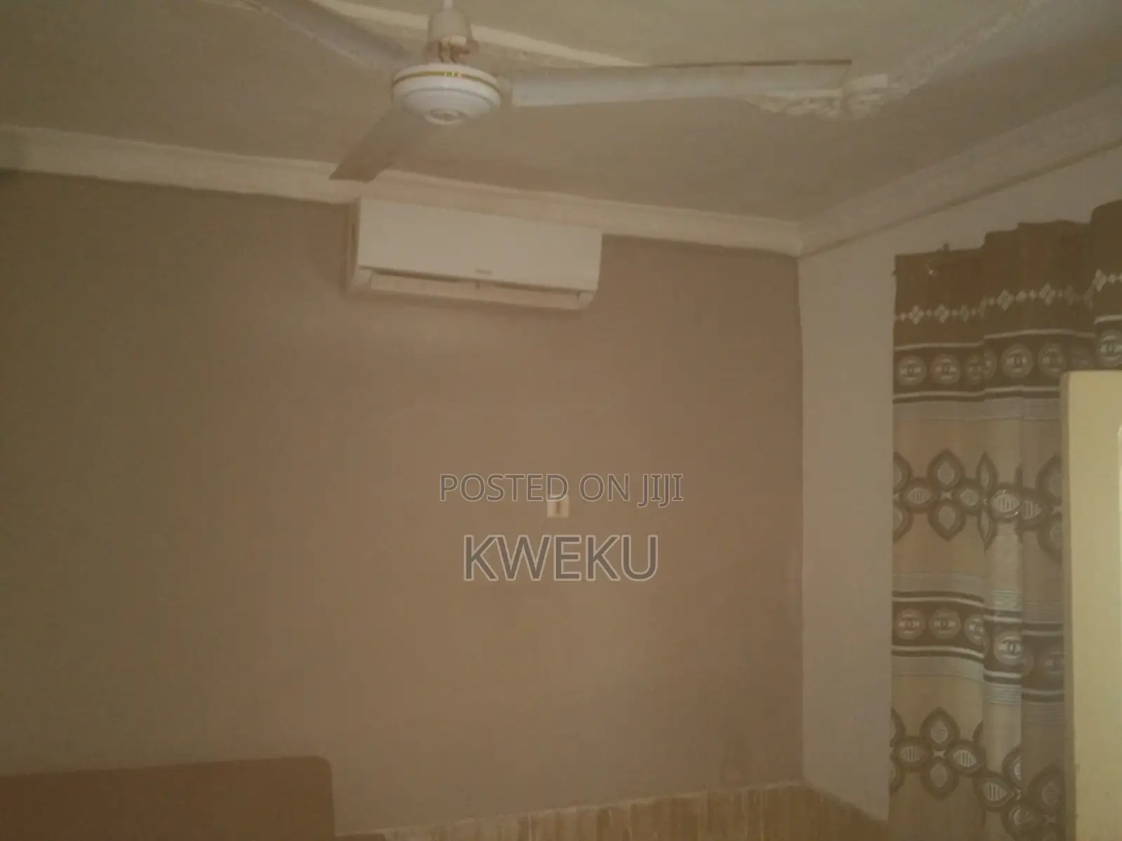 1bdrm Apartment in Estate Agency, Baatsona Total for rent