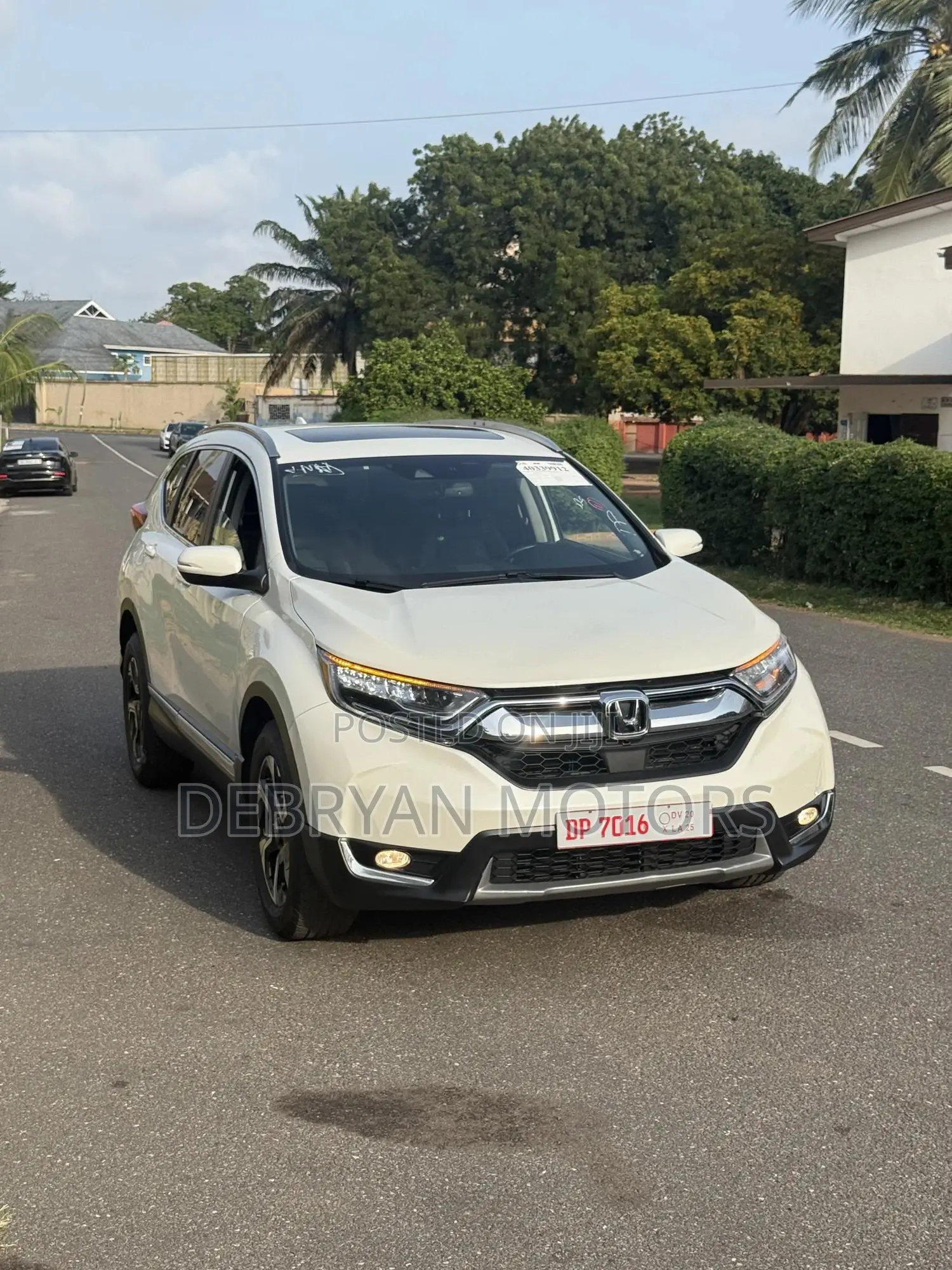 Honda CR-V Touring AWD 2018 White