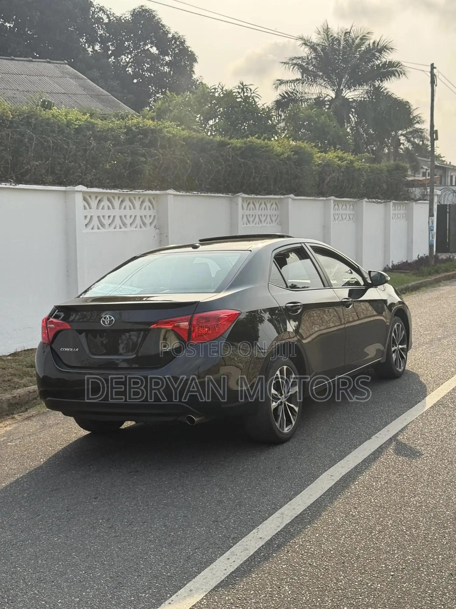 Toyota Corolla SE 4dr Sedan (1.8L 4cyl CVT) 2017 Black