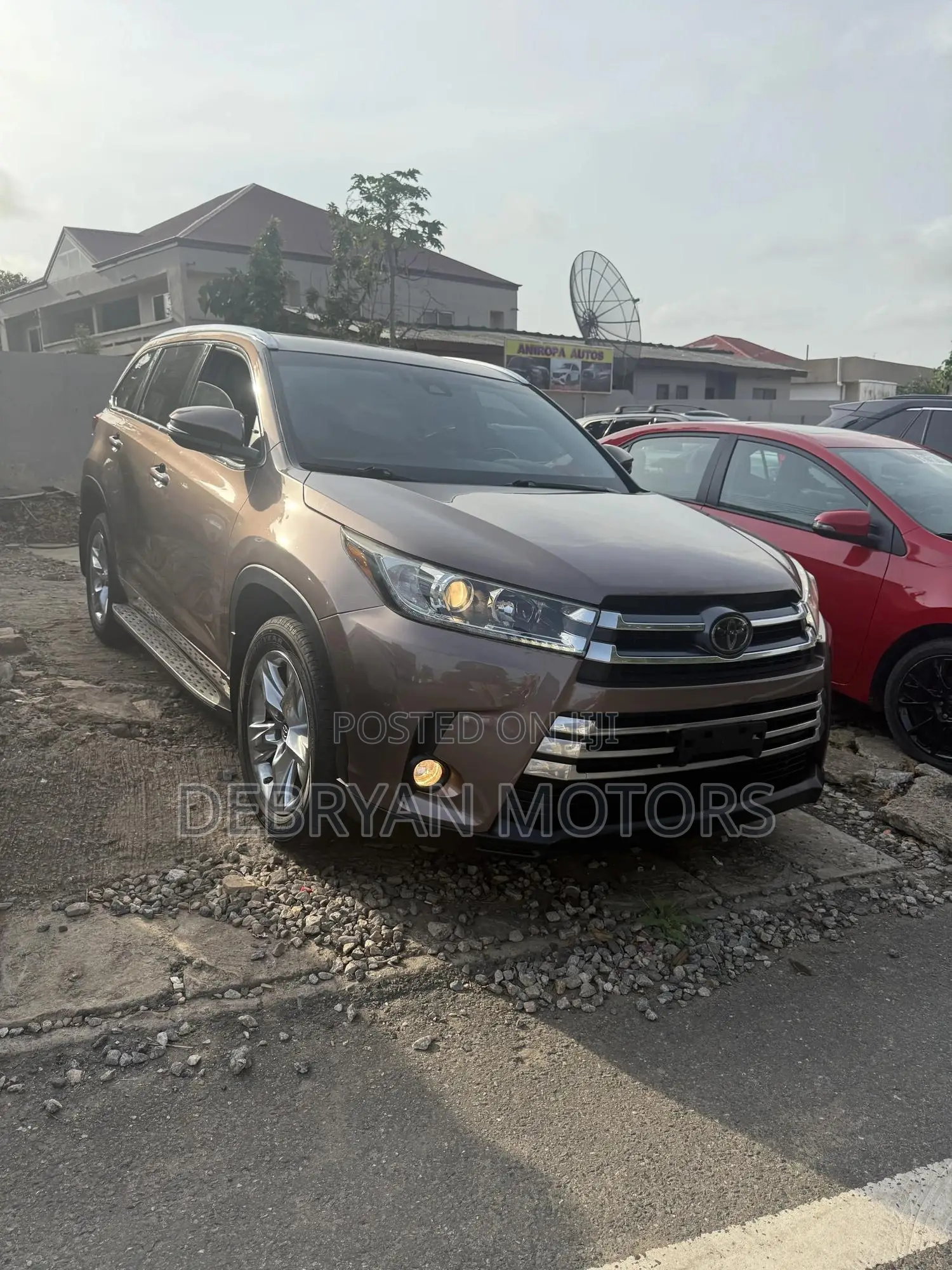 Toyota Highlander Limited 2019 Brown