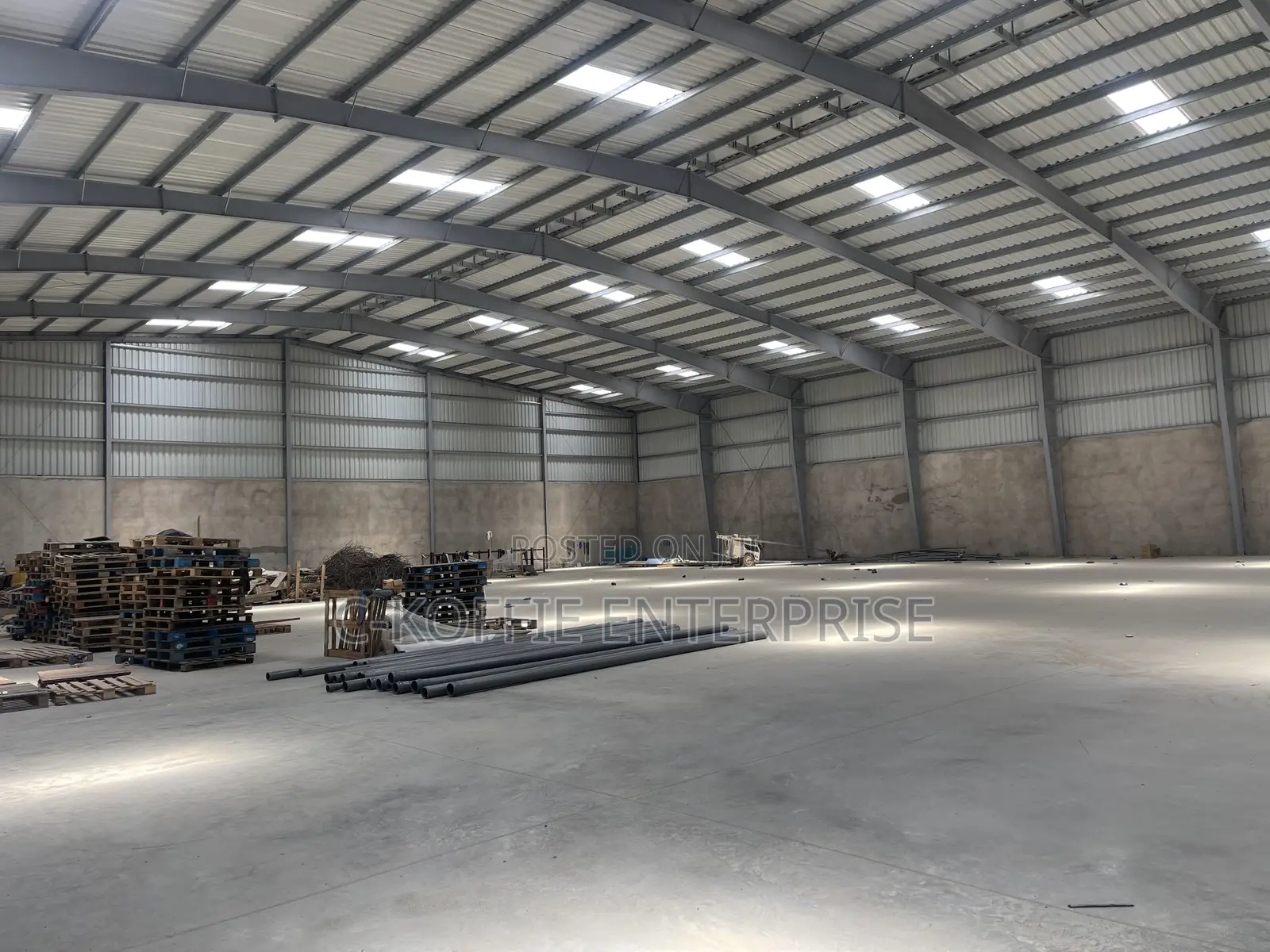600 SQM at North Industrial Area for Rent