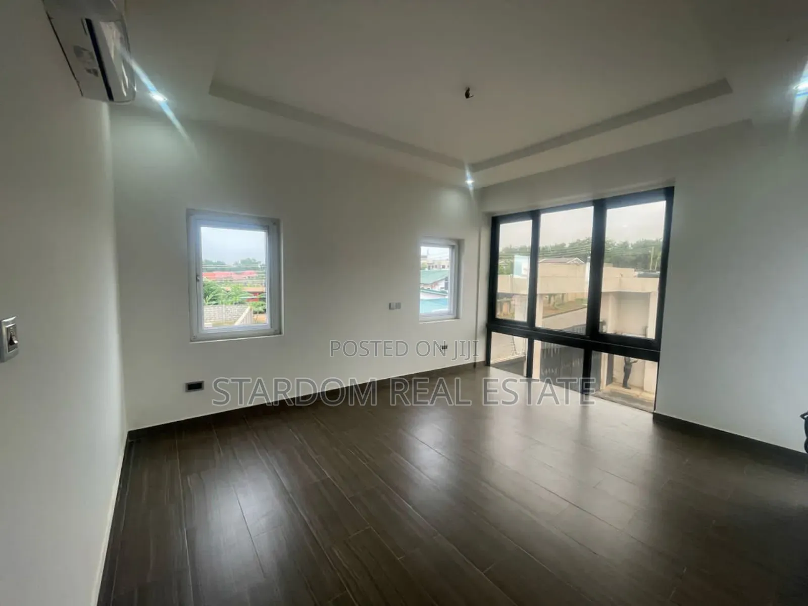 3bdrm Townhouse / Terrace in Oyarifa for rent