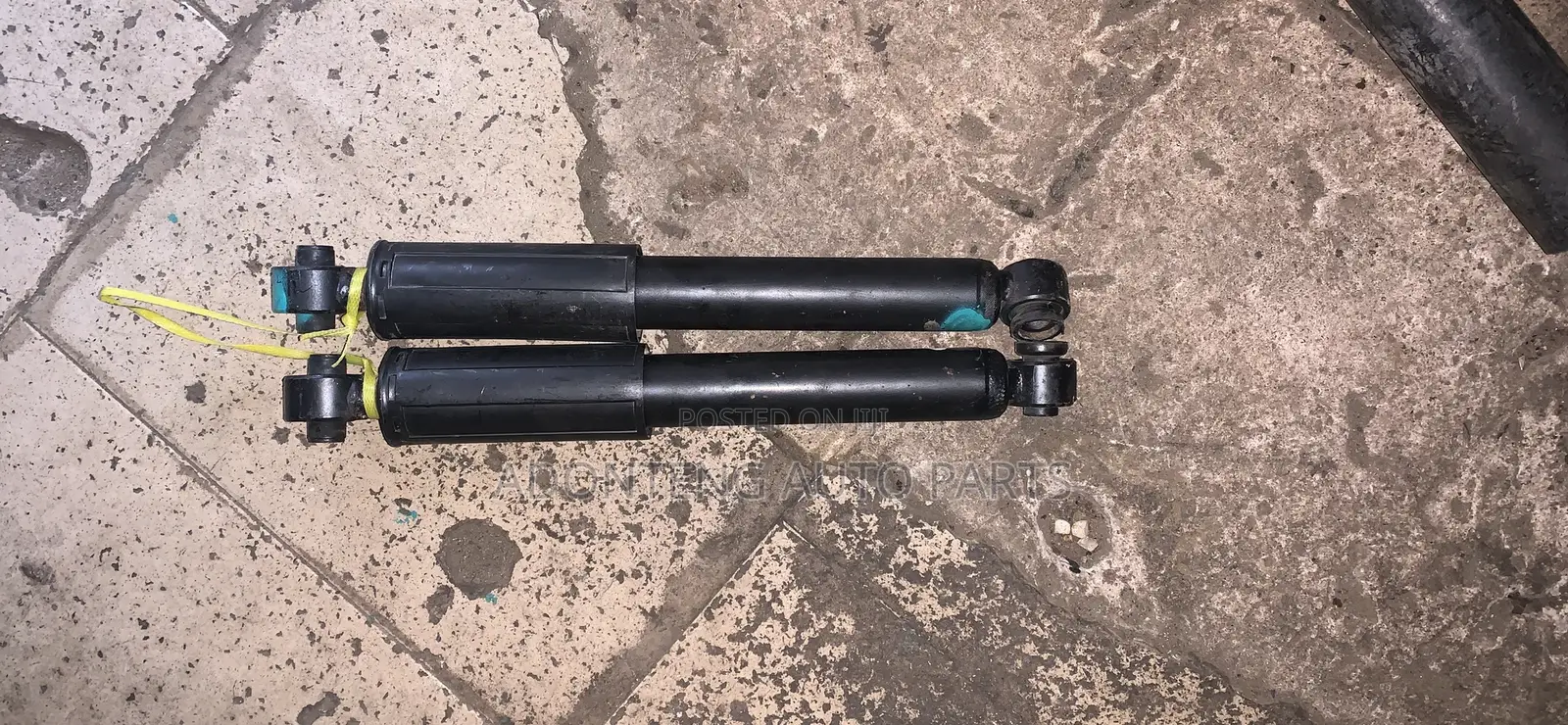 Hyundai Elantra 2012-2016 Back Shock Absorbers